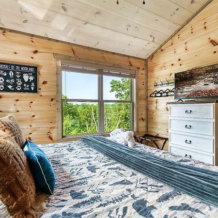 Spring Sale! Indoor Pool, Pet Stays Free, Movie, Hottub Sevierville Buitenkant foto